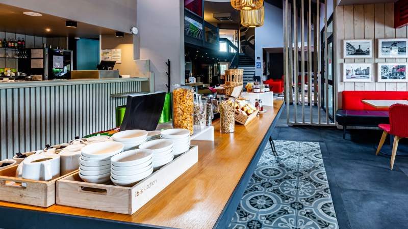 Ibis Tinqueux · Hôtel 3 étoiles Reims · petit déjeuner